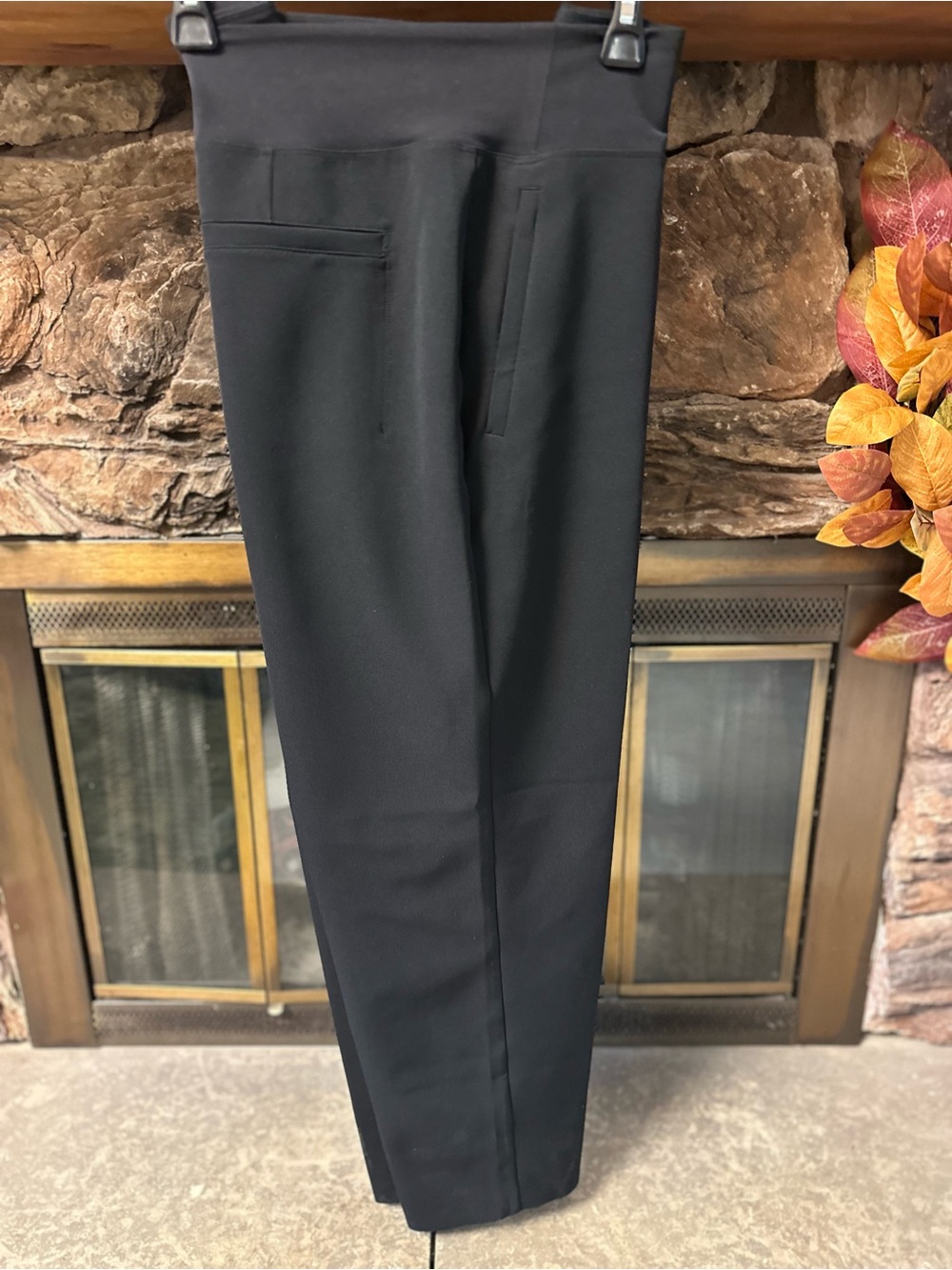 Women’s Athleta High Rise Pant in Black- Size 12 - regular length